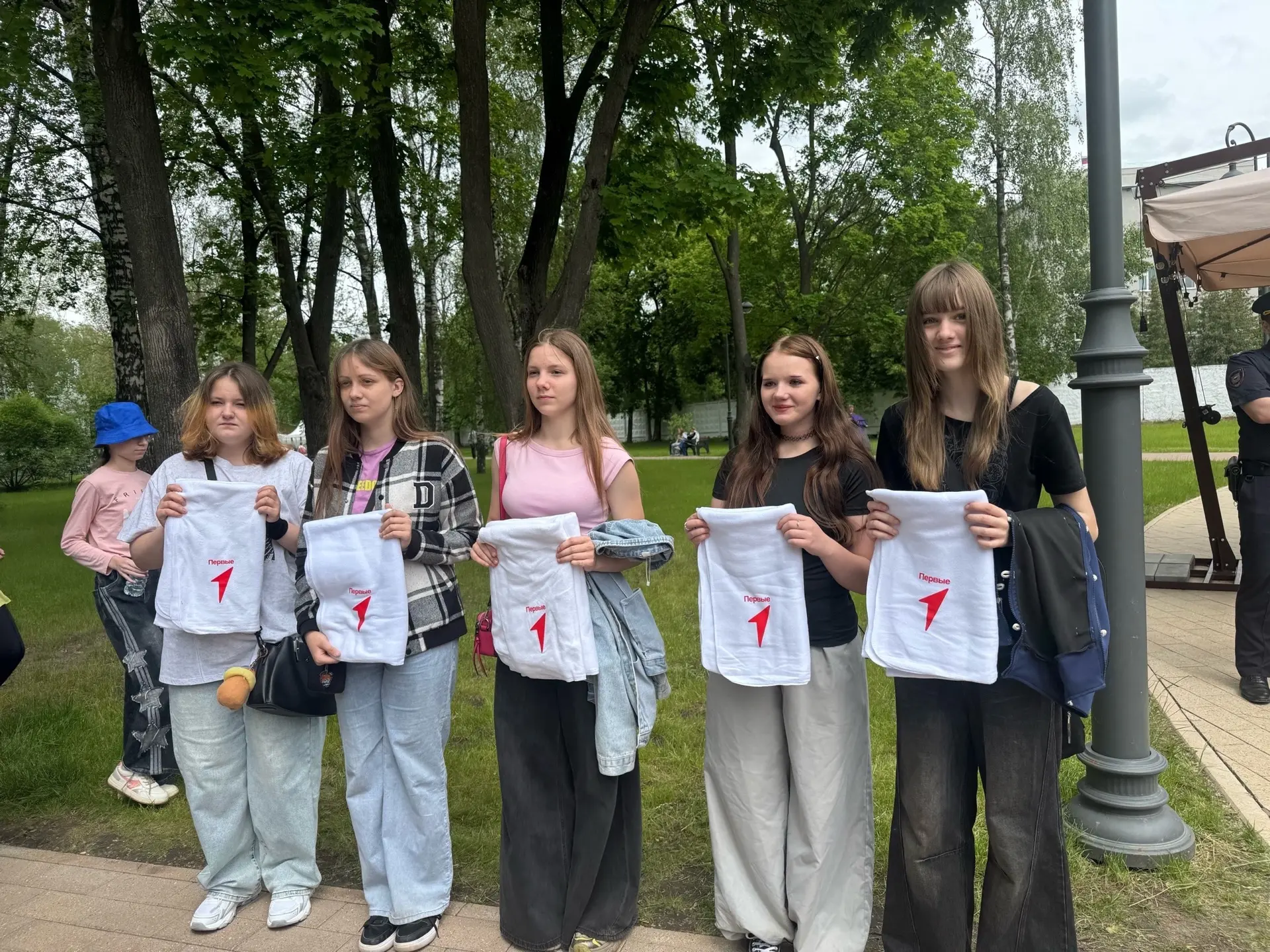 Самый яркий день лета: встречаем 1 июня вместе с Движением Первых! 🌞🎈