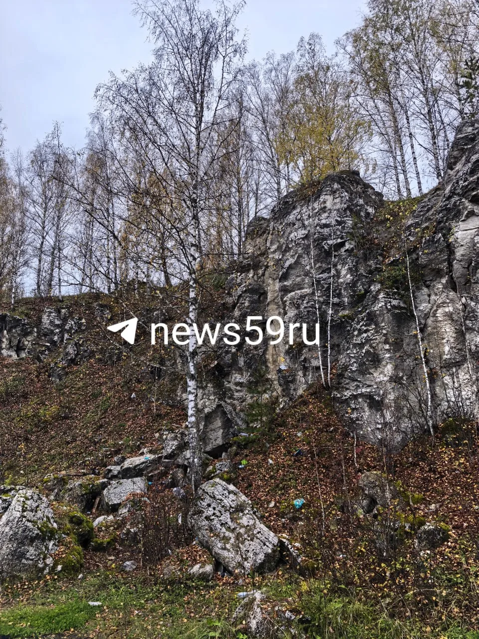 В СК сообщили, что школьник сорвался с 20-метровой скалы. Сейчас устанавливают обстояте...