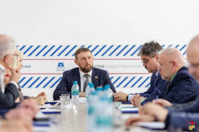 Фракция «Единая Россия» в Магаданской областной Думе определила приоритеты перед пленар...
