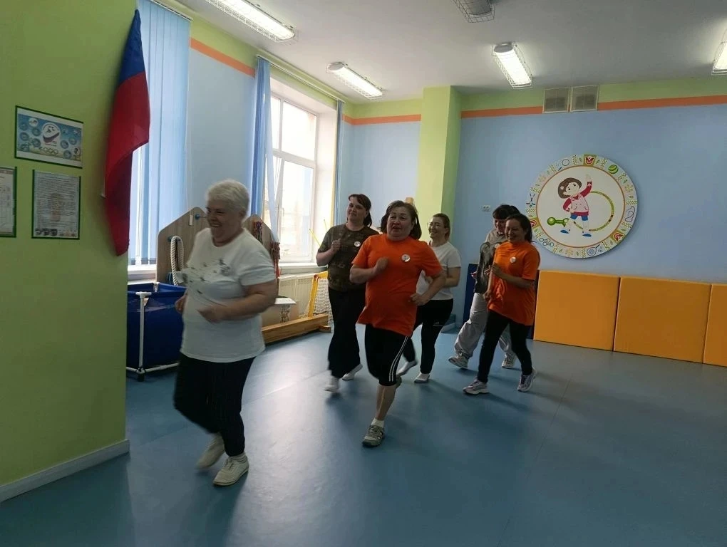 Сотрудники детского сада, приняли участие в сдаче норм ГТО 🏅 💪👍
ГТО — не просто комплекс, это дух