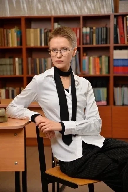 Выпускница гимназии № 586, ученица 11 «В» класса, Курганская Маргарита,  набрала 100 баллов на ЕГЭ п