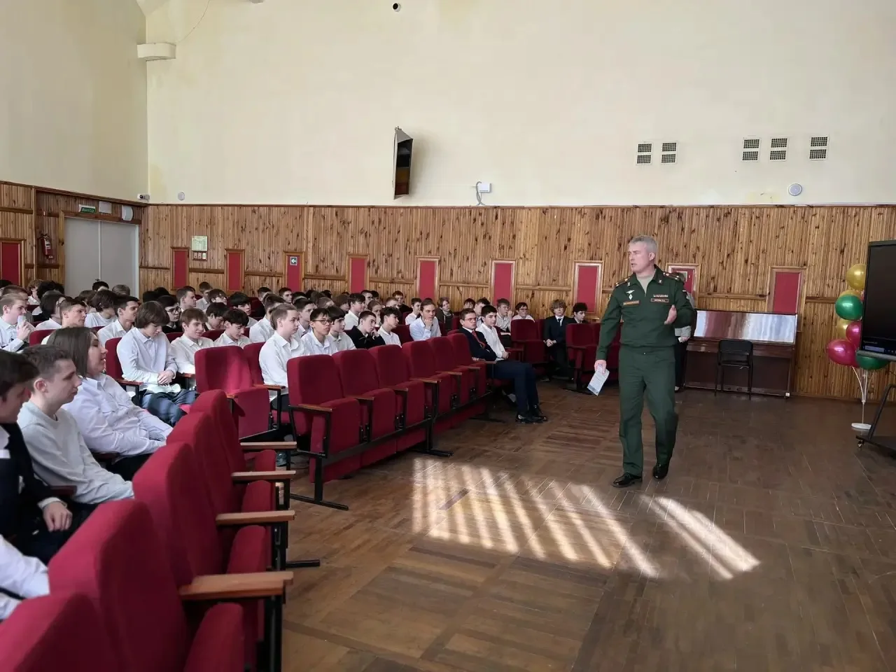 Встреча с профессией💥  📌В МБОУ «Школа-гимназия, детский сад № 25» прошло профориентационное занятие 