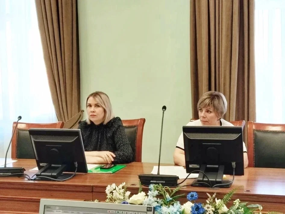 Сопровождаемое проживание: опыт регионов обсудили на круглом столе в Вологодской области  В министер