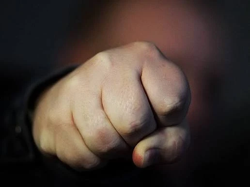 🚔 В Новом Уренгое мужчина погиб после конфликта со знакомым