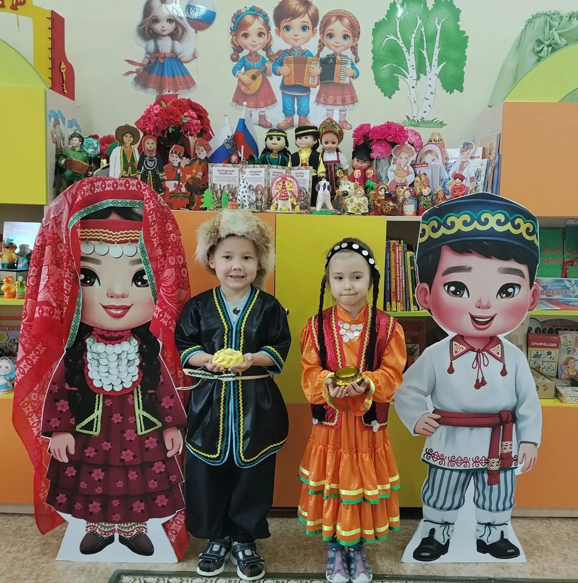 Милли кейем көнө менән ҡайнар ҡотлайбыҙ! «День национального костюма». Наши воспитанник...
