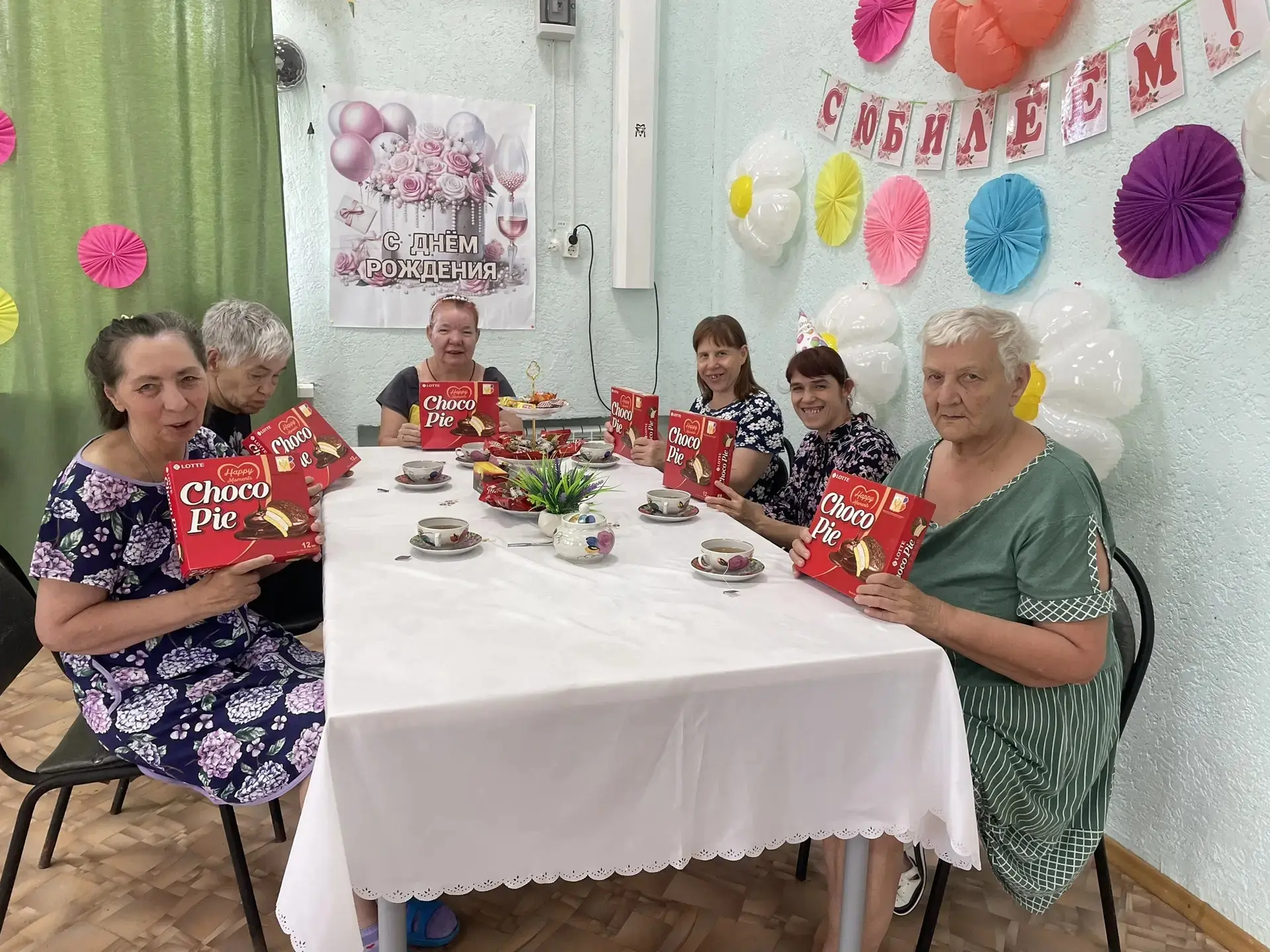 15 июня в «Нижнечирском ДСО»царила атмосфера настоящего праздника — здесь с теплотой и любовью , в о