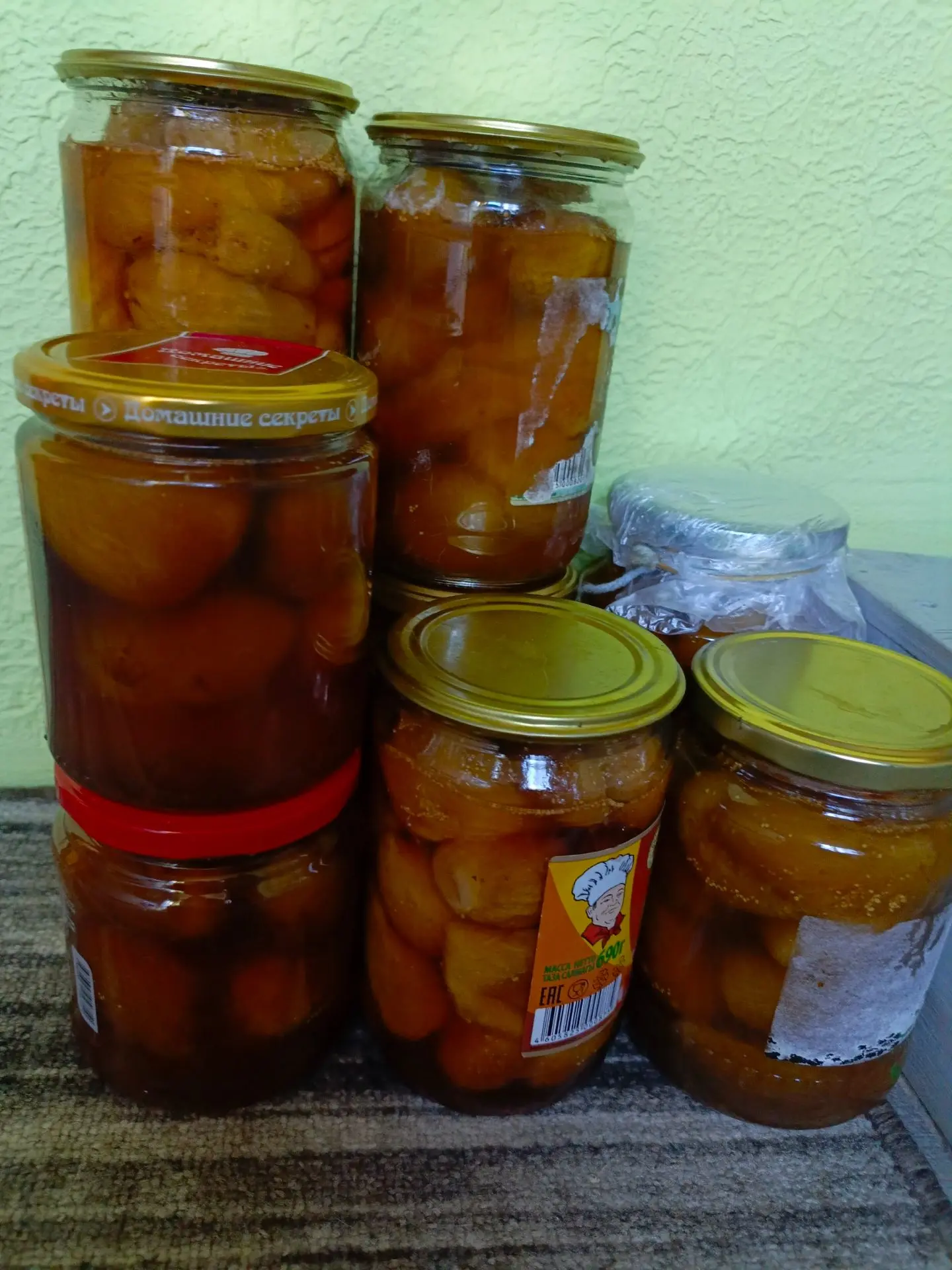 Вчера закатывала инжир в сиропе!!!