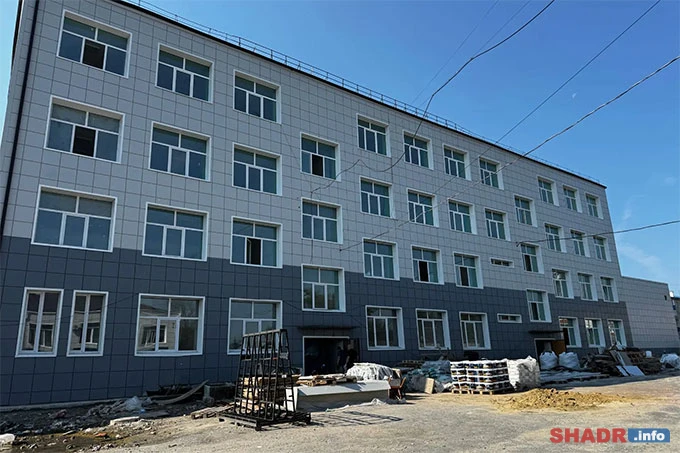 В Шадринском политехническом колледже завершают ремонт центральной площадки