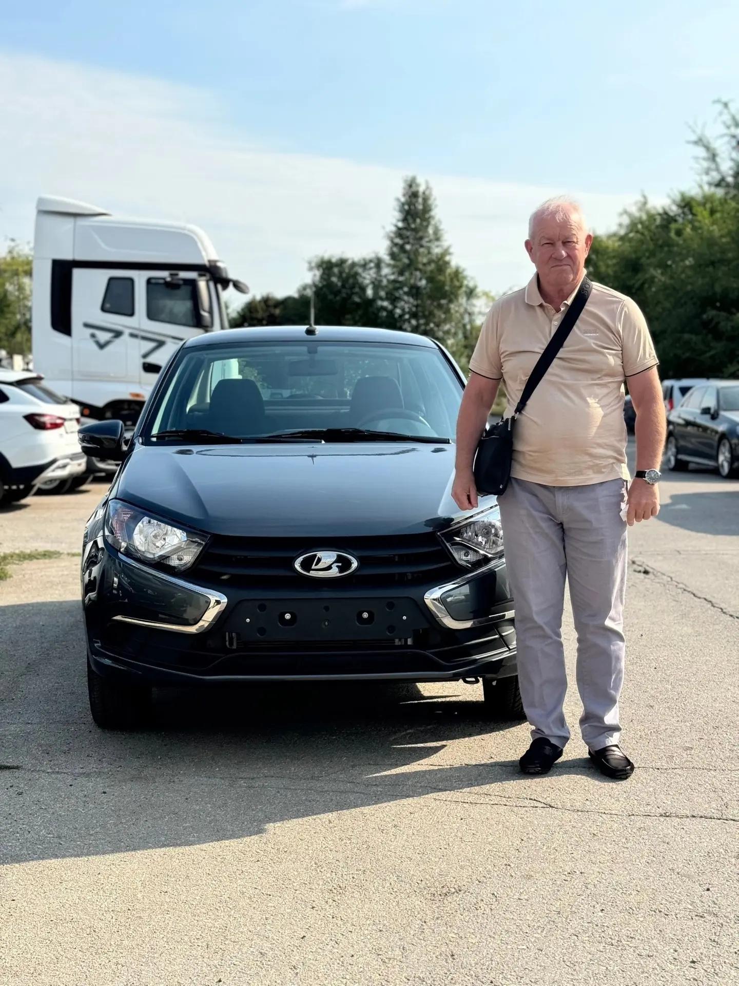 Поздравляю наших клиентов с покупкой LADA Granta 🎉👏🏻 Приехали из г.Новокуйбышевск