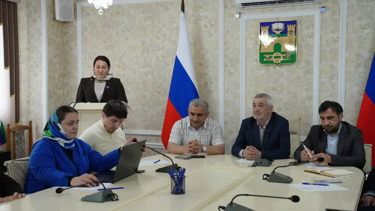 В Хасавюрте заслушали кандидатов на должности руководителей образовательных учреждений  В конференц-