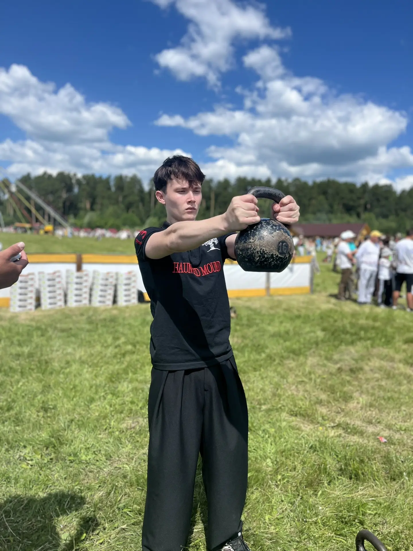 🌞Спорт — это здорово, и всегда с
позитивом в душе!

📢Внимание, старт силового 
экстрима!

🏃‍♀️Бег