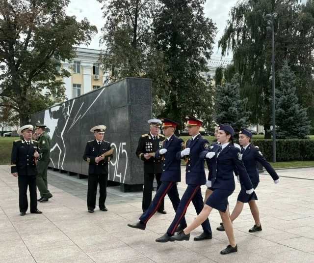 3 сентября у мемориального комплекса «Вечный огонь славы» в Нижегородском кремле состоя...