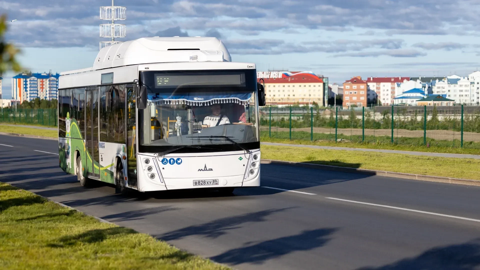 🚌 В Салехарде автобусы перешли на летний график