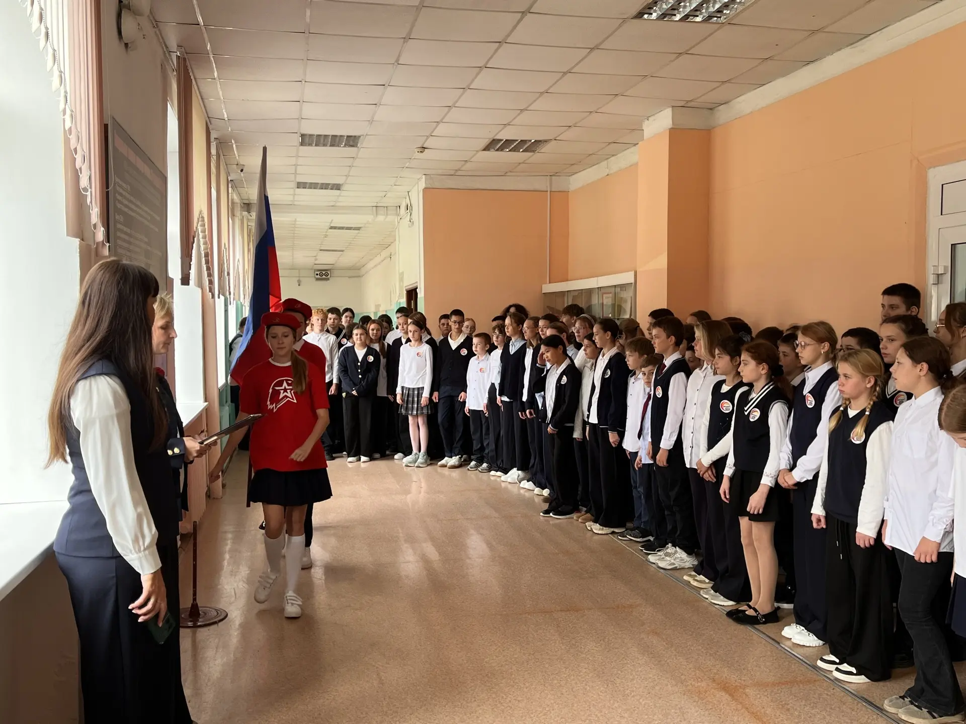 Торжественную линейку, посвященную Международному дню памяти жертв фашизма, провели наш...