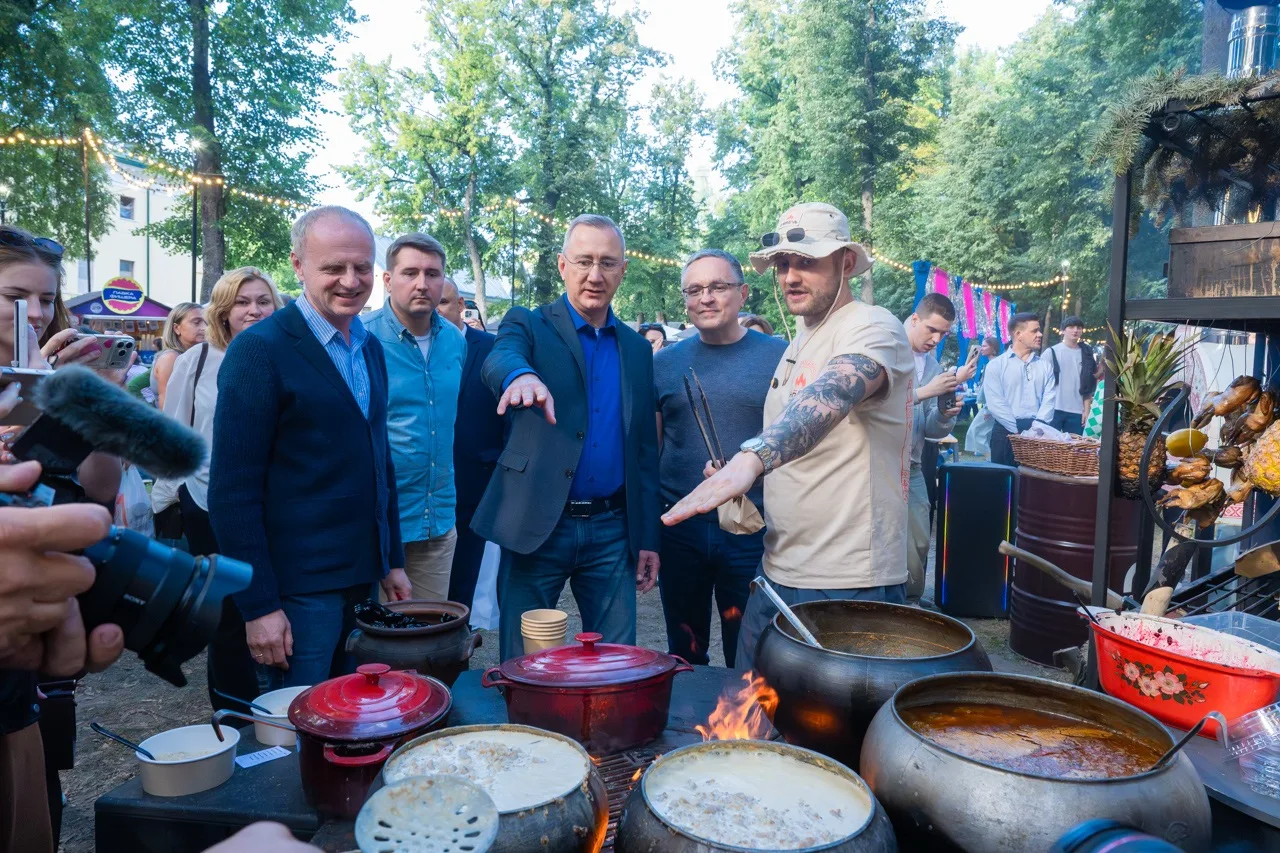 Гости из Владивостока, Мурманска, Курска, Белгорода, других регионов страны и, конечно,...