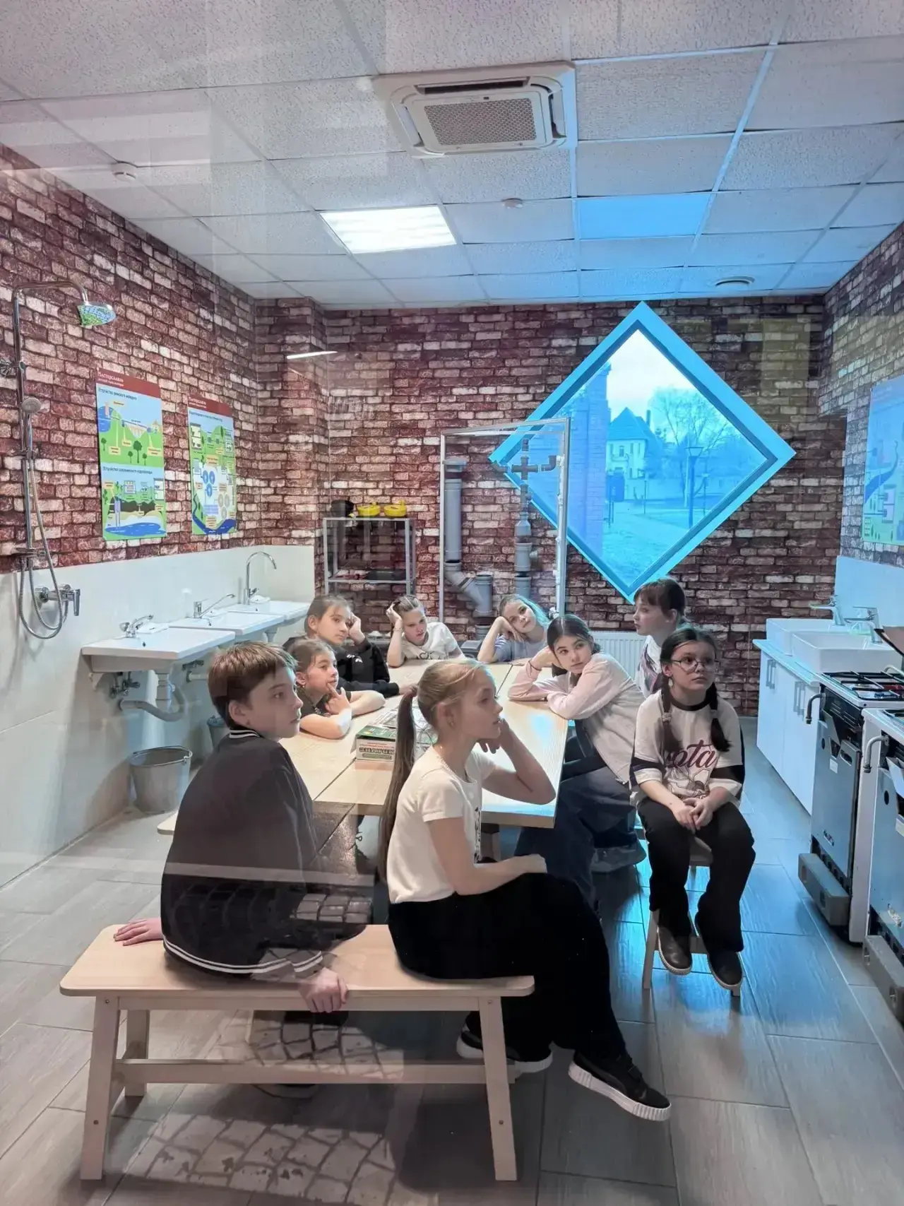 КОСМИЧЕСКОЕ ПРИКЛЮЧЕНИЕ 3 «Б» КЛАССА В МАСТЕРСЛАВЛЕ!   Ребята 3 «Б» класса вчера посетили Мастерслав