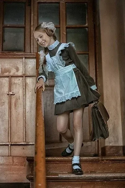 Где ты, девочка в беленьком фартучке?