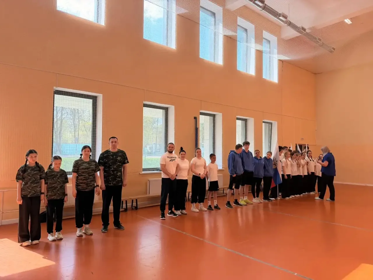 Сегодня команда нашей школы — семья Блиновых — достойно представила нашу школу на муниципальном этап