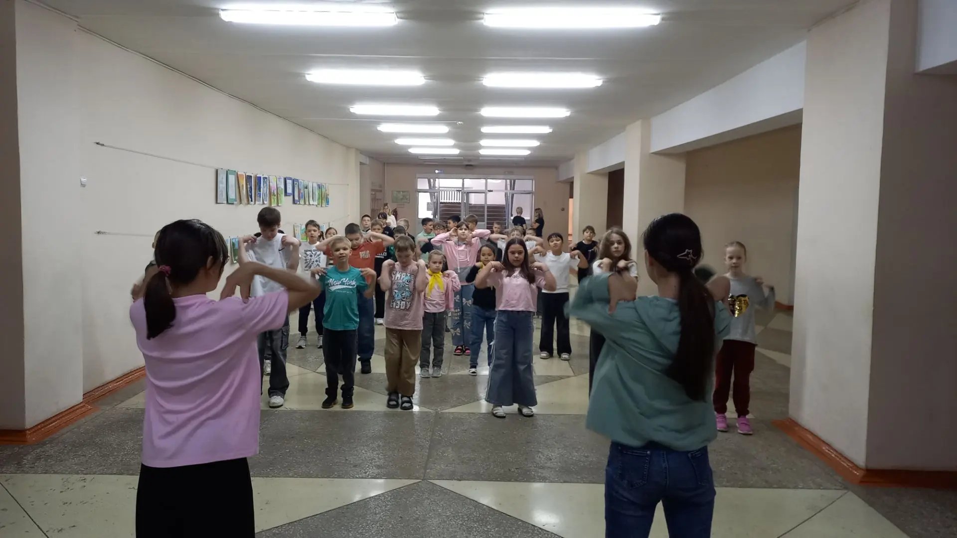 👫19 июня 2026 года ребята, отдыхающие в Лагере дневного пребывания "Сказочная страна", посетили в С