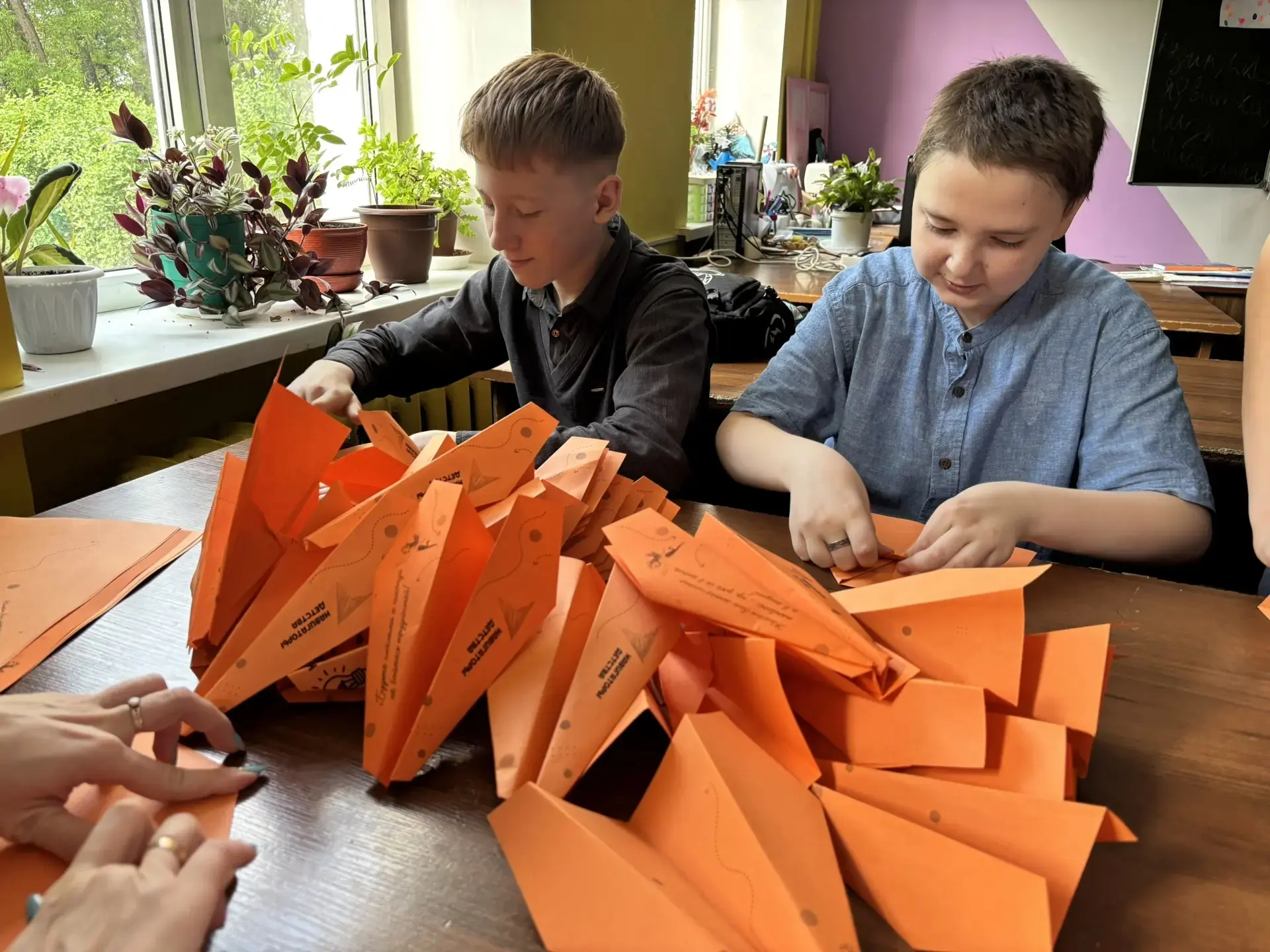 🧡Самолётики Навигаторов детства разлетелись  по всей стране. С напутственными словами ...