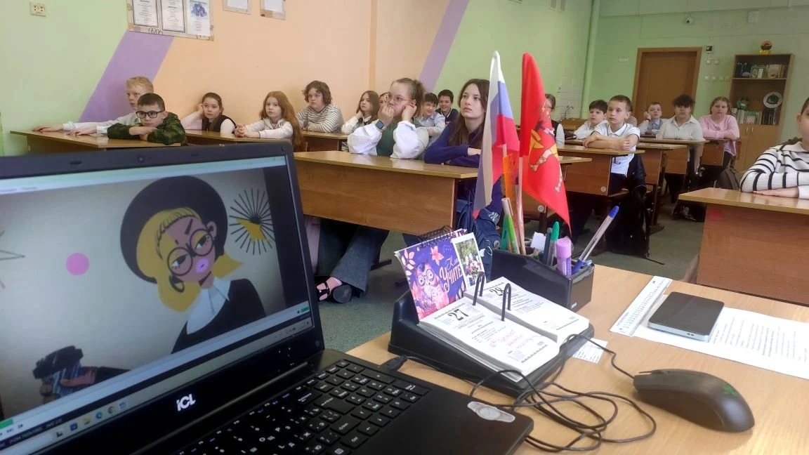 ⚡️📝 РАЗГОВОРЫ О ВАЖНОМ 🇷🇺 НАСЛЕДНИКИ ПОБЕДЫ Сегодня в нашем лицее, как и во всех образовательных орг