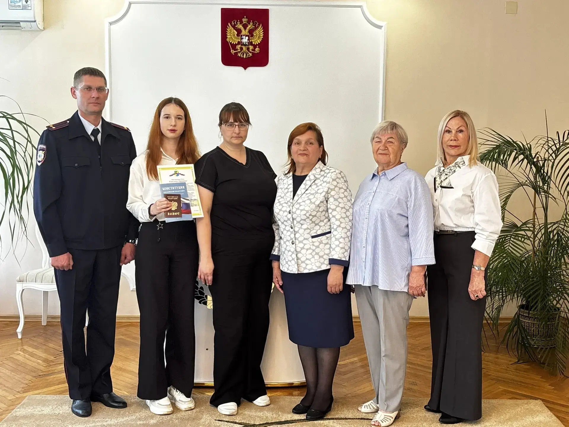 Счастливыми обладателями первых паспортов стали 9 юных лесозаводчан

✨Церемония прошла в стенах отде