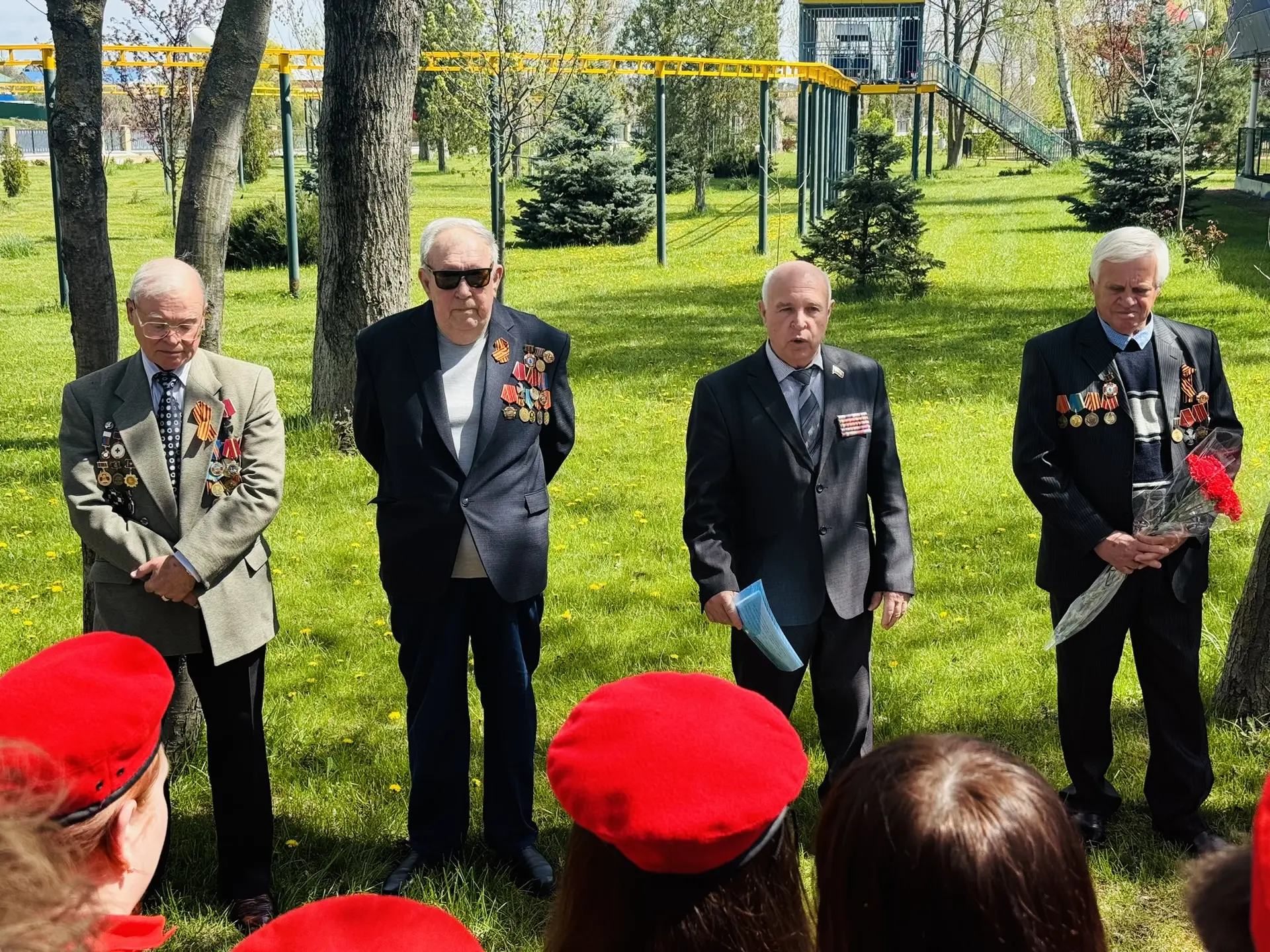 🕯️ Памяти героев Чернобыля: студенты КПТ почтили ликвидаторов страшной аварии  🎗️16 апреля студенты 