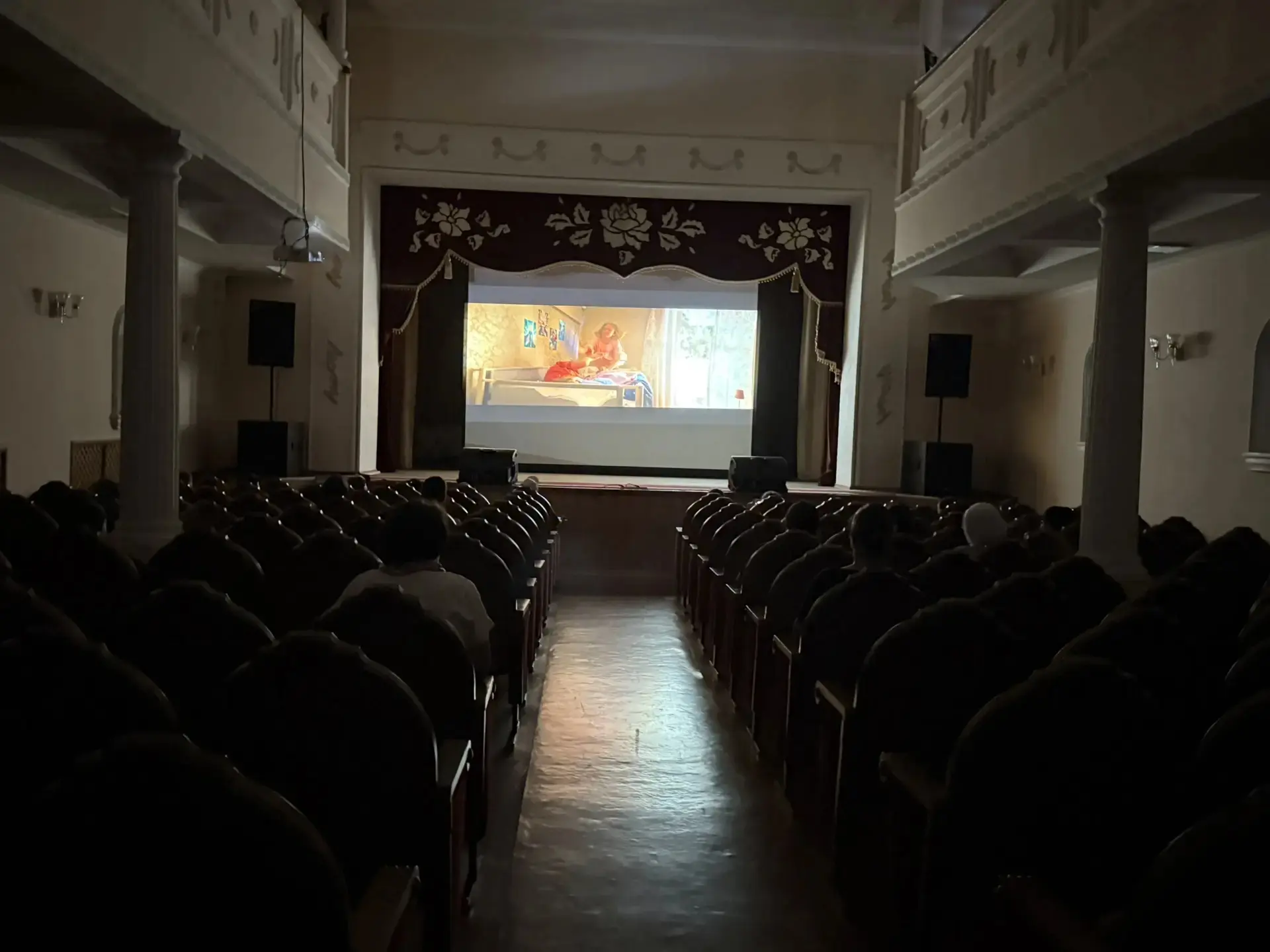 🎬 Маша, Медведи в нашем ДК восторга! 🐻

Сегодня в нашем любимом Доме культуры пгт Камское Устье бы