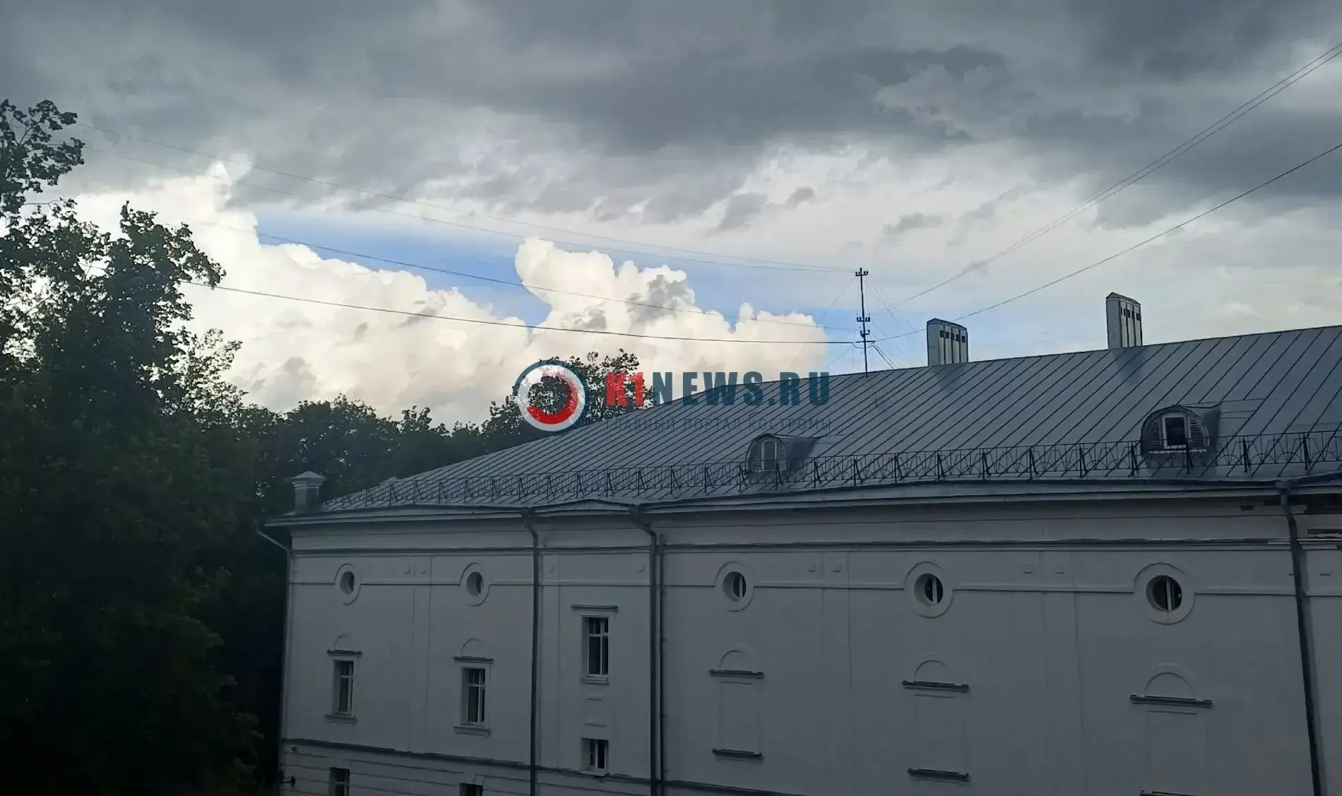 Достаем куртки: с погодой Костроме не повезло   Подробнее здесь  https://k1news.ru/news/8459-11862/d