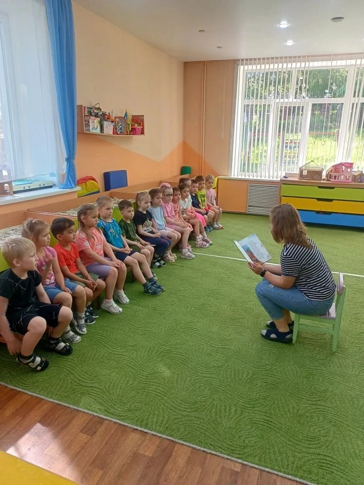 В группе "Знайки" прошло увлекательное познавательное занятие, приуроченное к Дню рождения А. С. Пуш