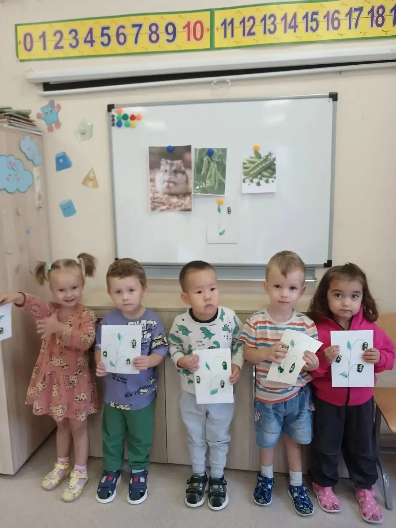 🫛Ребята из 1-ой младшей группы "Капелька" сегодня на занятии по лепке изготовили "Стру...