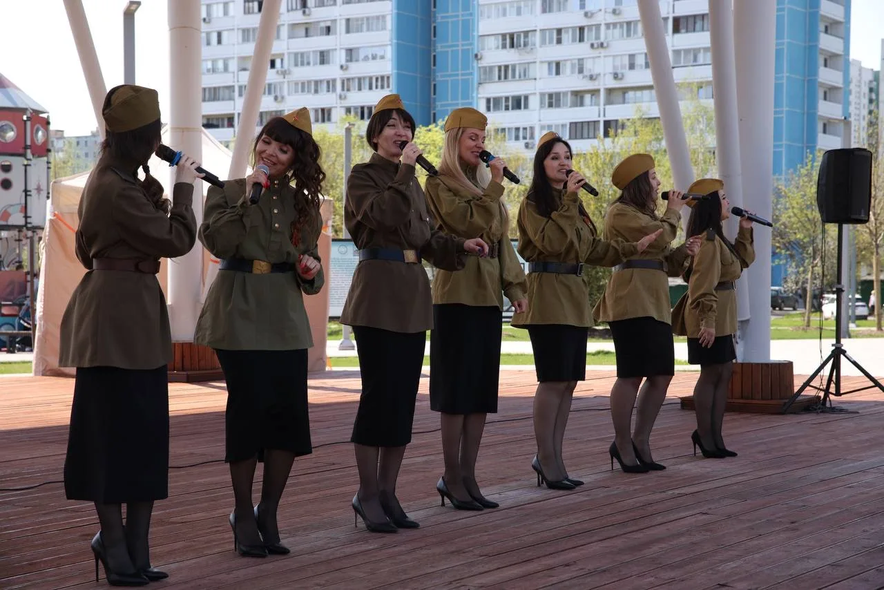 🇷🇺 Тропа памяти и славы  ⭐️В преддверии Дня Победы юнармейцы нашей школы присоединились к ежегодной 