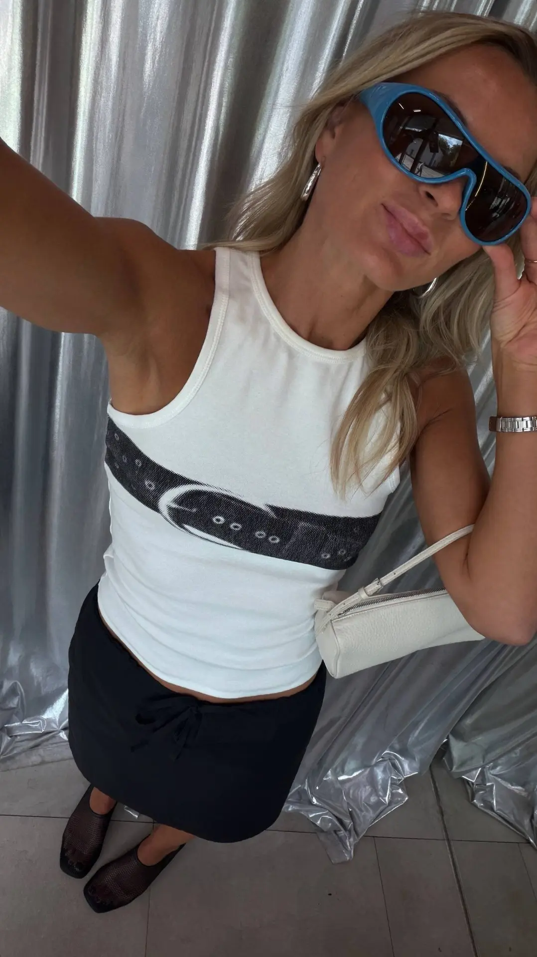 И #lookoftheday c тусы, в котором я пробую себя в роли зумерши (нет)))