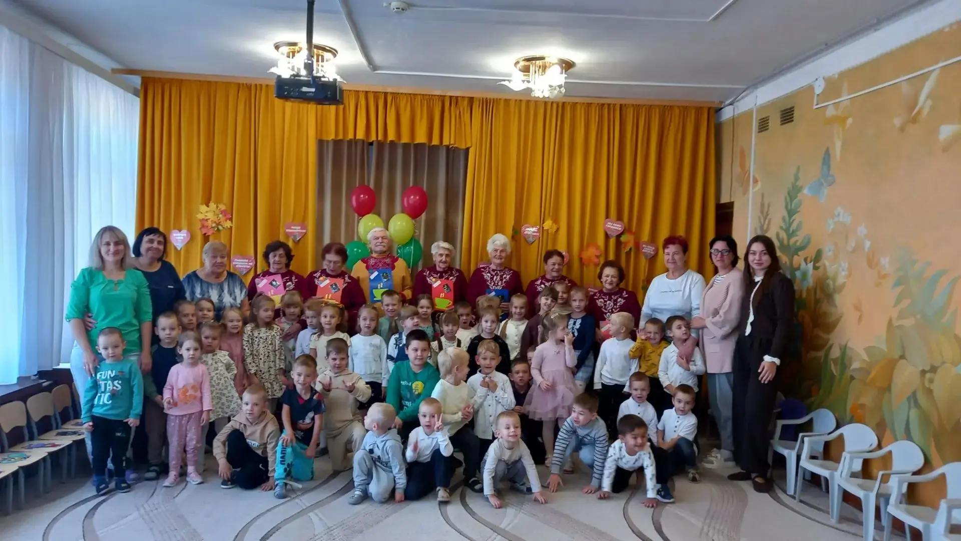 В МБДОУ 28.г.Шахты состоялся большой праздник,посвященный Дню пожилого человека "День м...