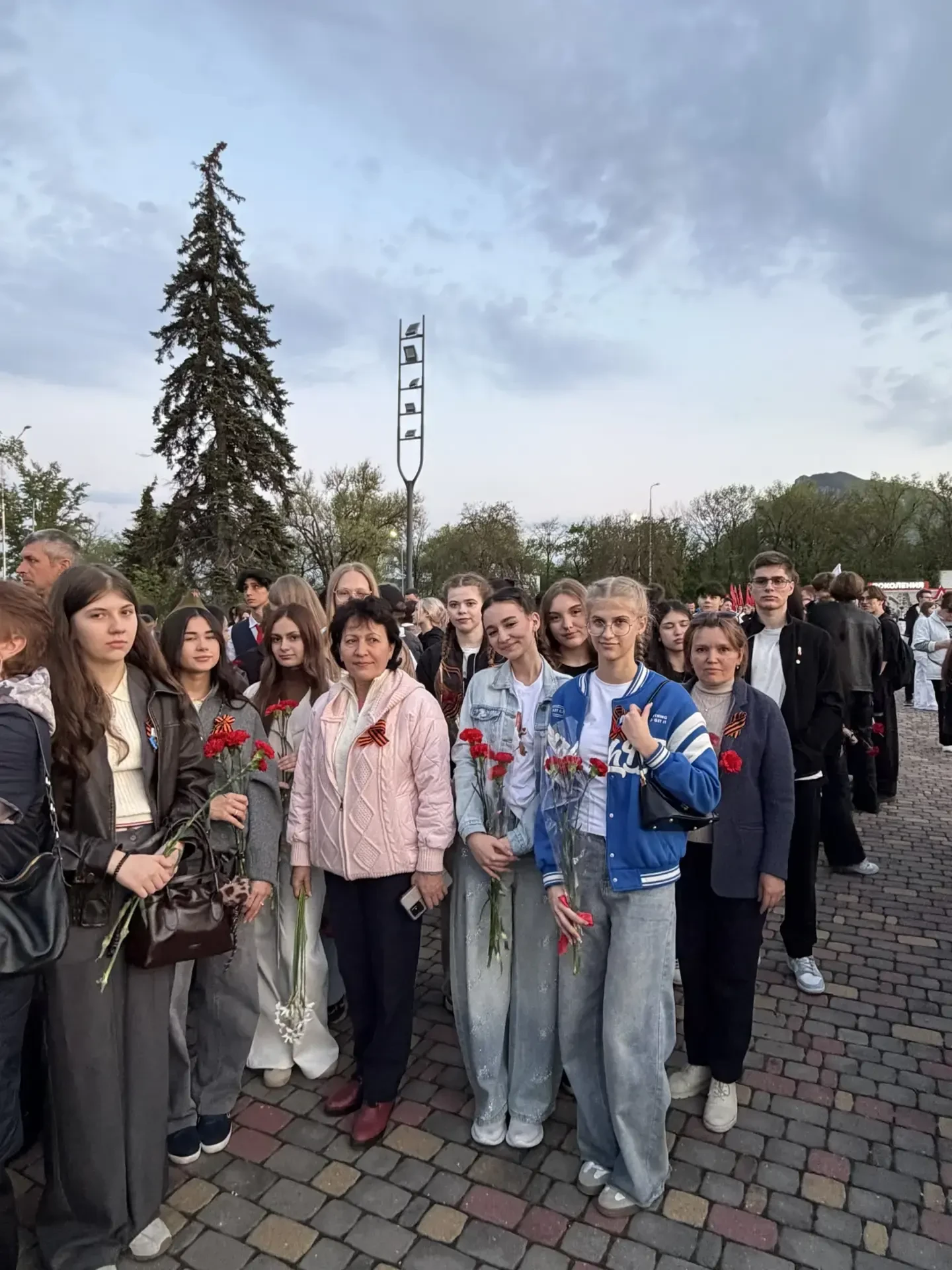 Молодежный Митинг у Огня Вечной Славы