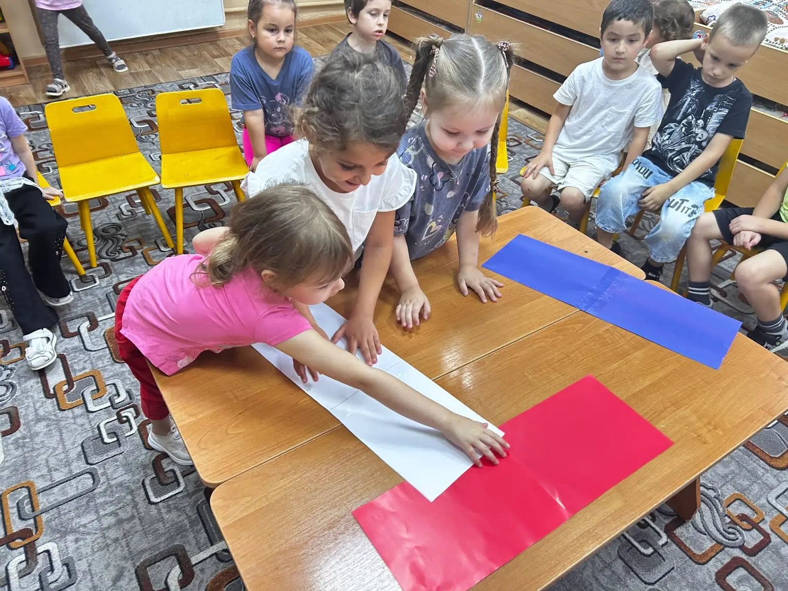 Юные патриоты: собираем символы страны!