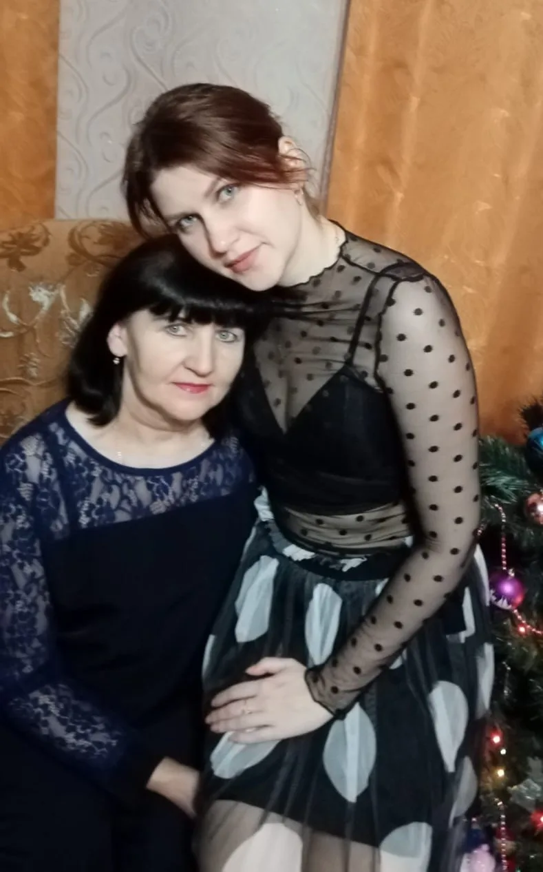 Сегодня особенный день - сегодня её день, День учителя.