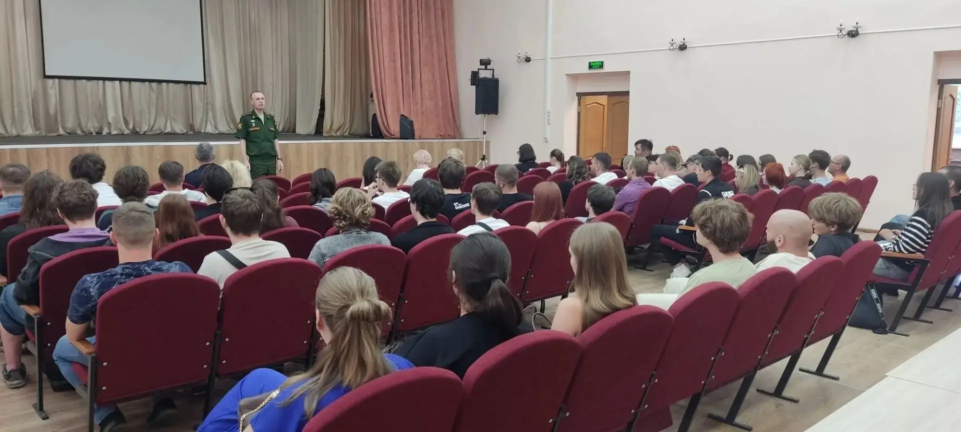 ❗️В ЛКИТиУ прошла встреча с представителем пункта отбора на контрактную службу
18 июня 2026 г. в Лип