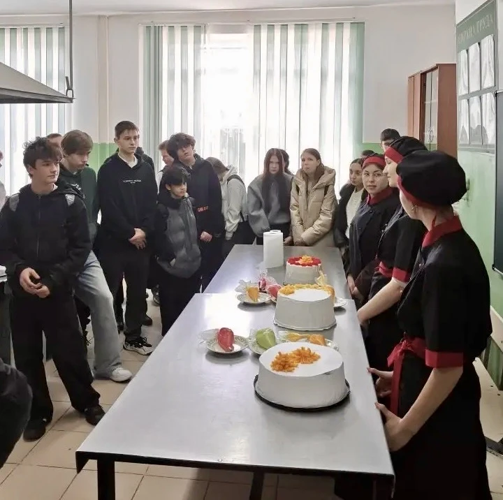 👩🏼‍🎓 Профориентационные экскурсии для школьников  в образовательных организациях среднего профессион