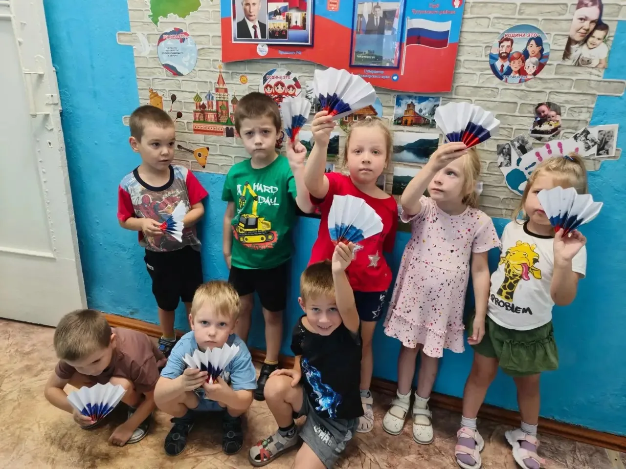Сегодня в нашей старшей группе было особенно торжественно! 🇷🇺🇷🇺🇷🇺