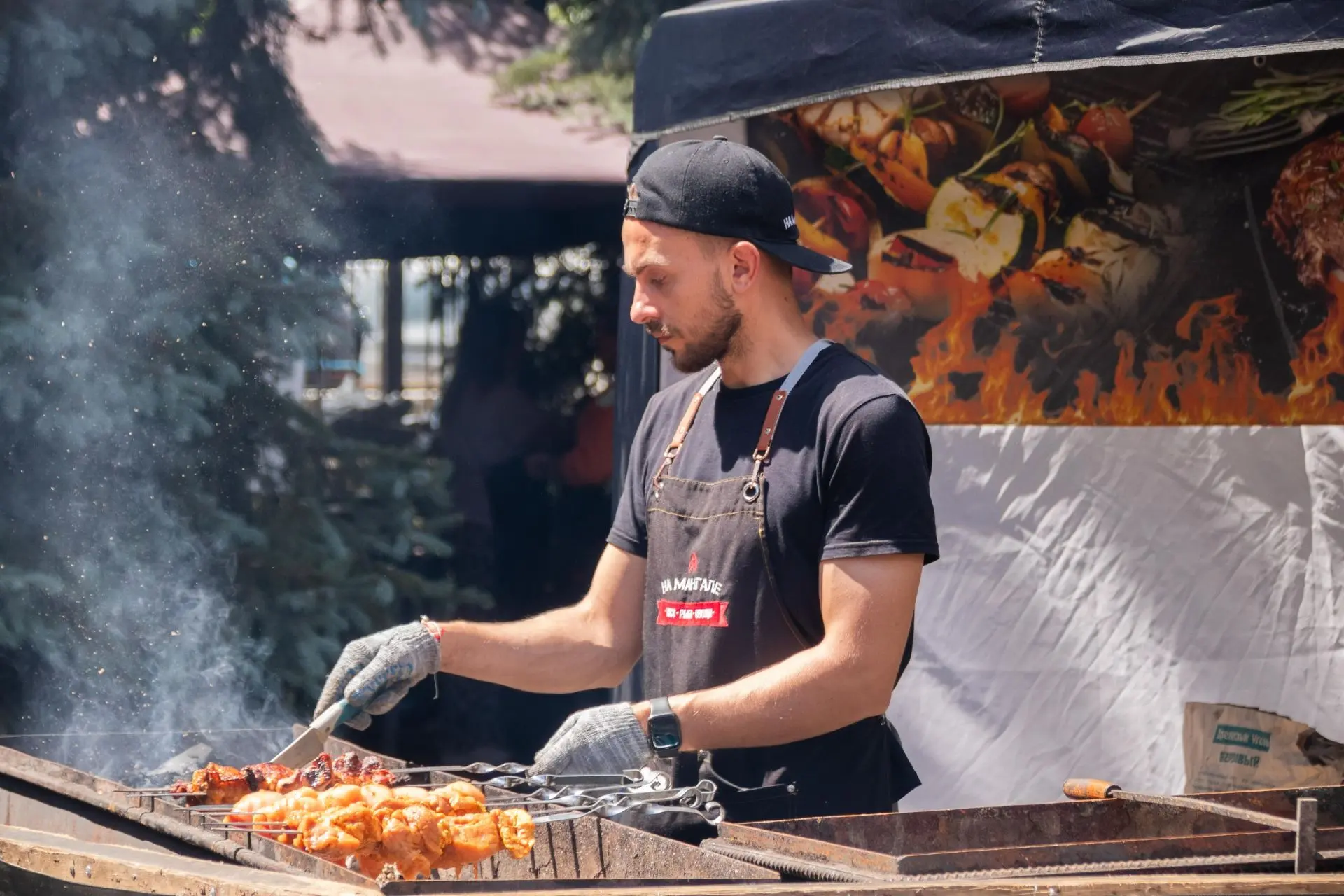 🌭 На выходных в парке «Ёлочки» прошел Фестиваль еды! На Центральной площади развернулась гастроплощ