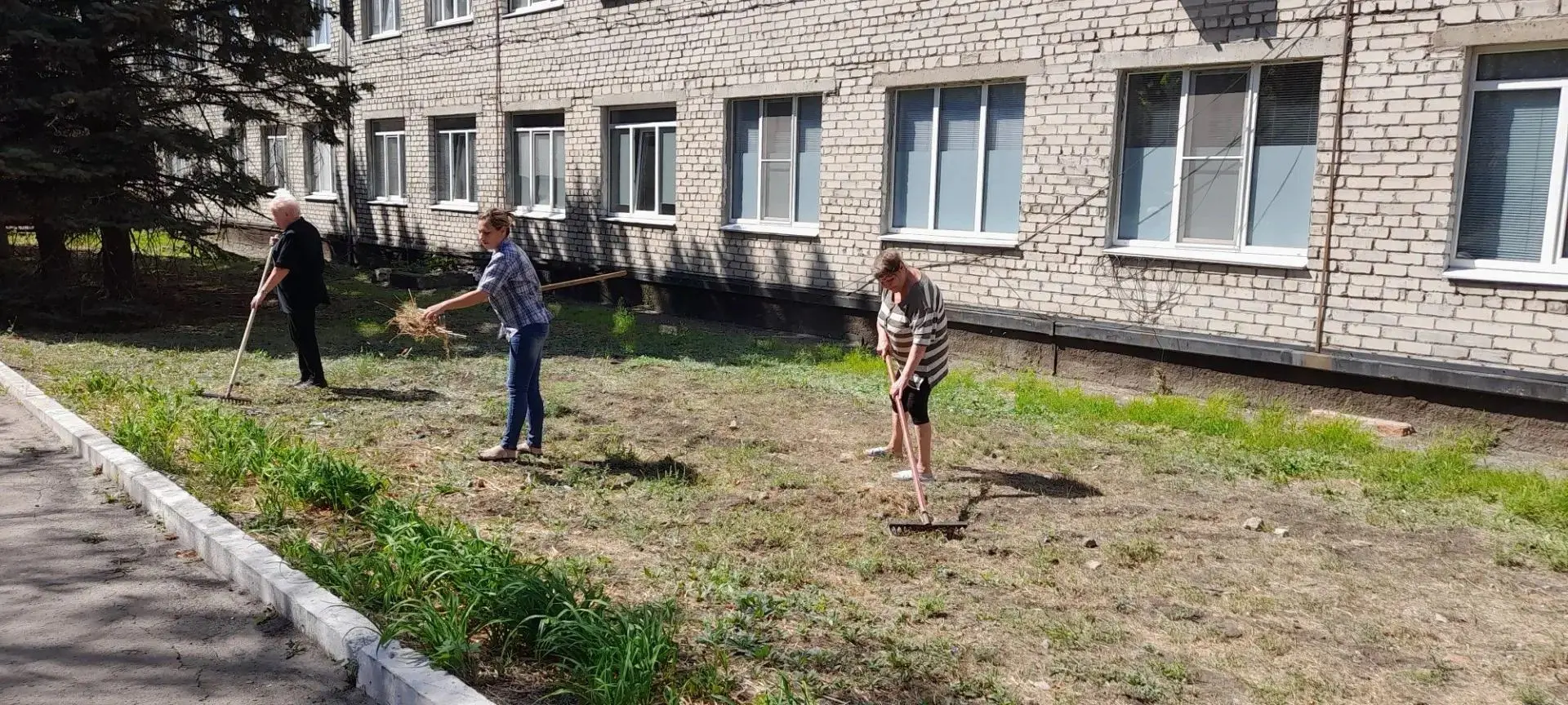 Сегодня, 4 августа, в Червоногвардейском районе прошла акция «Маленькие добрые дела», к...