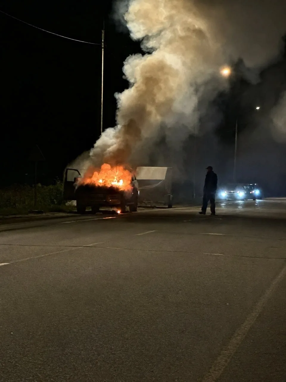 Под Сусанино загорелся автомобиль
