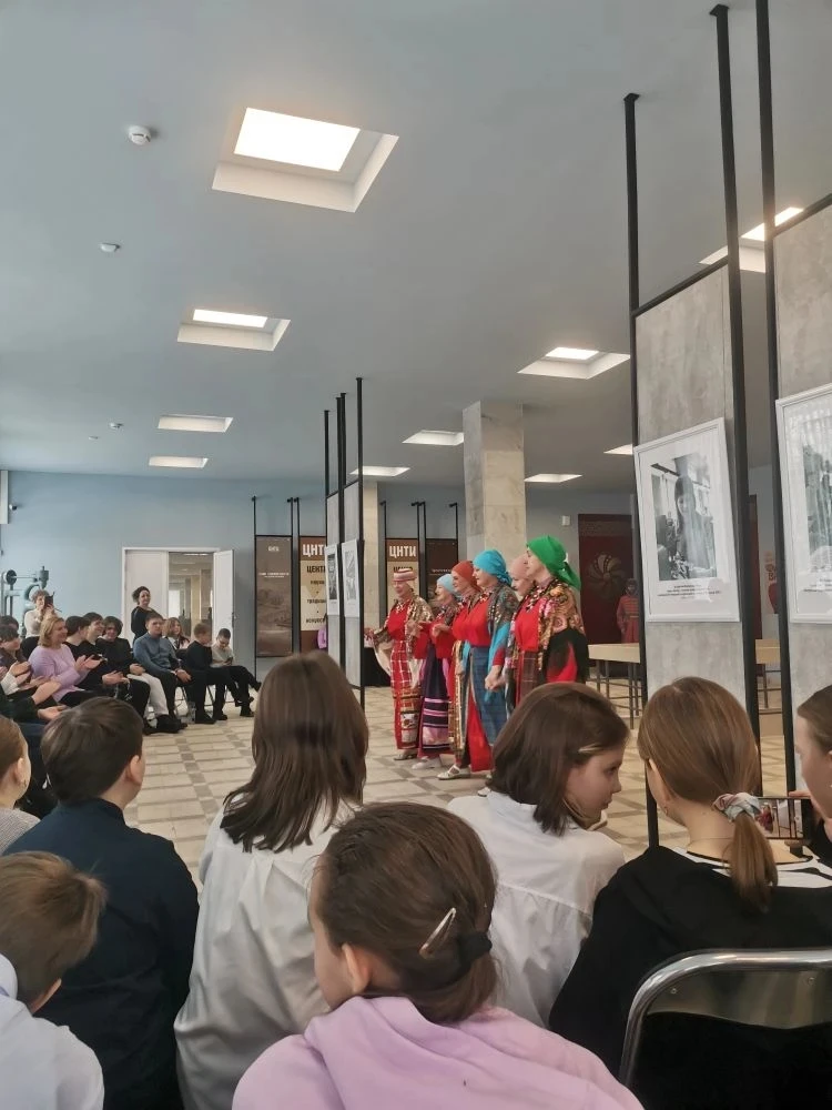 💥 5«А» зажег в Центре науки, традиций и искусства! 💥  В год единства народов России важно не только 
