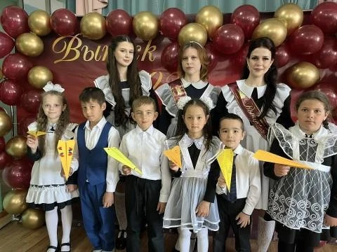 🕊 Маленькие крылья для большой мечты. В школе села Эворон прошла всероссийская акция «...
