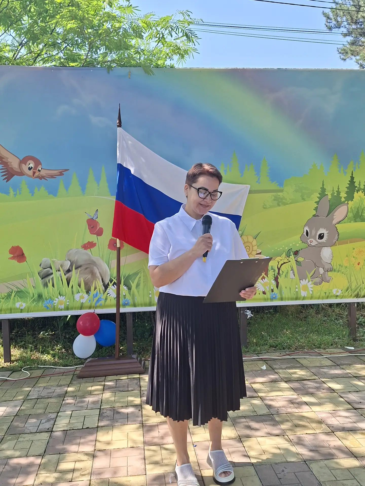 С Днём России!

В этот важный день хочется поздравить всех с нашим общим праздником — днём гордости 
