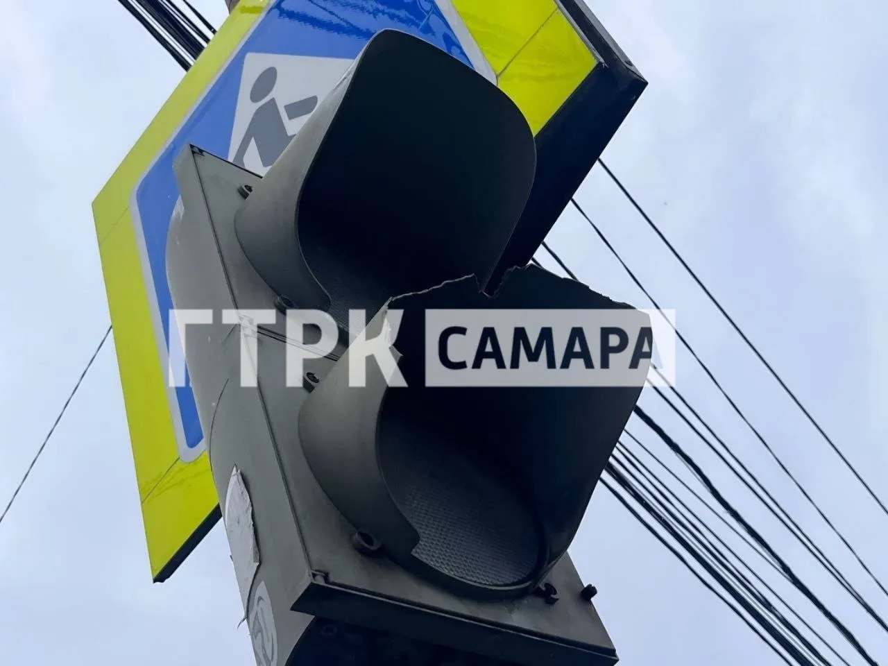 ❗️ В Самаре на перекрестке Антонова-Овсеенко и Ивана Булкина не работают светофоры