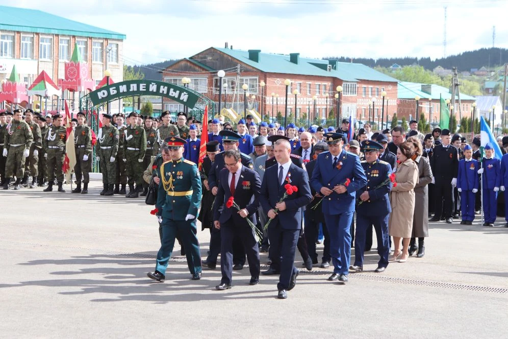 Сегодня, 9 мая 2026 года, наша память вновь стала сильнее времени. В Татышлинском район...