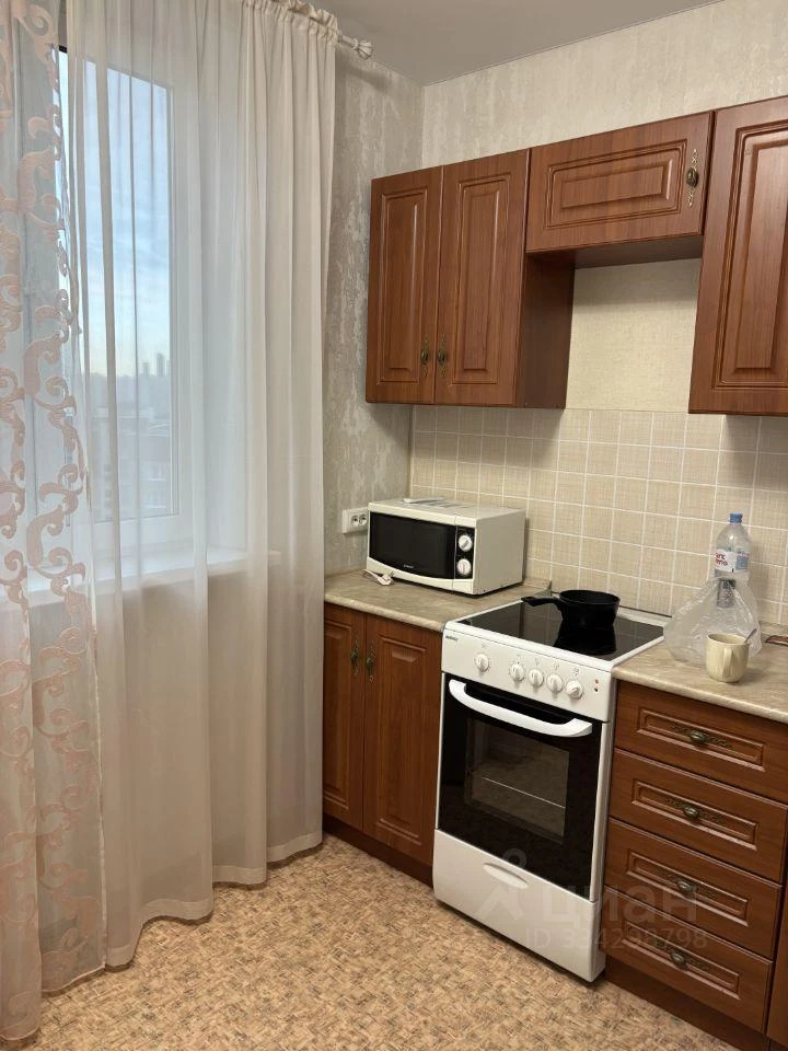 Сдам без посредников: 1-комнатная квартира, 37м²