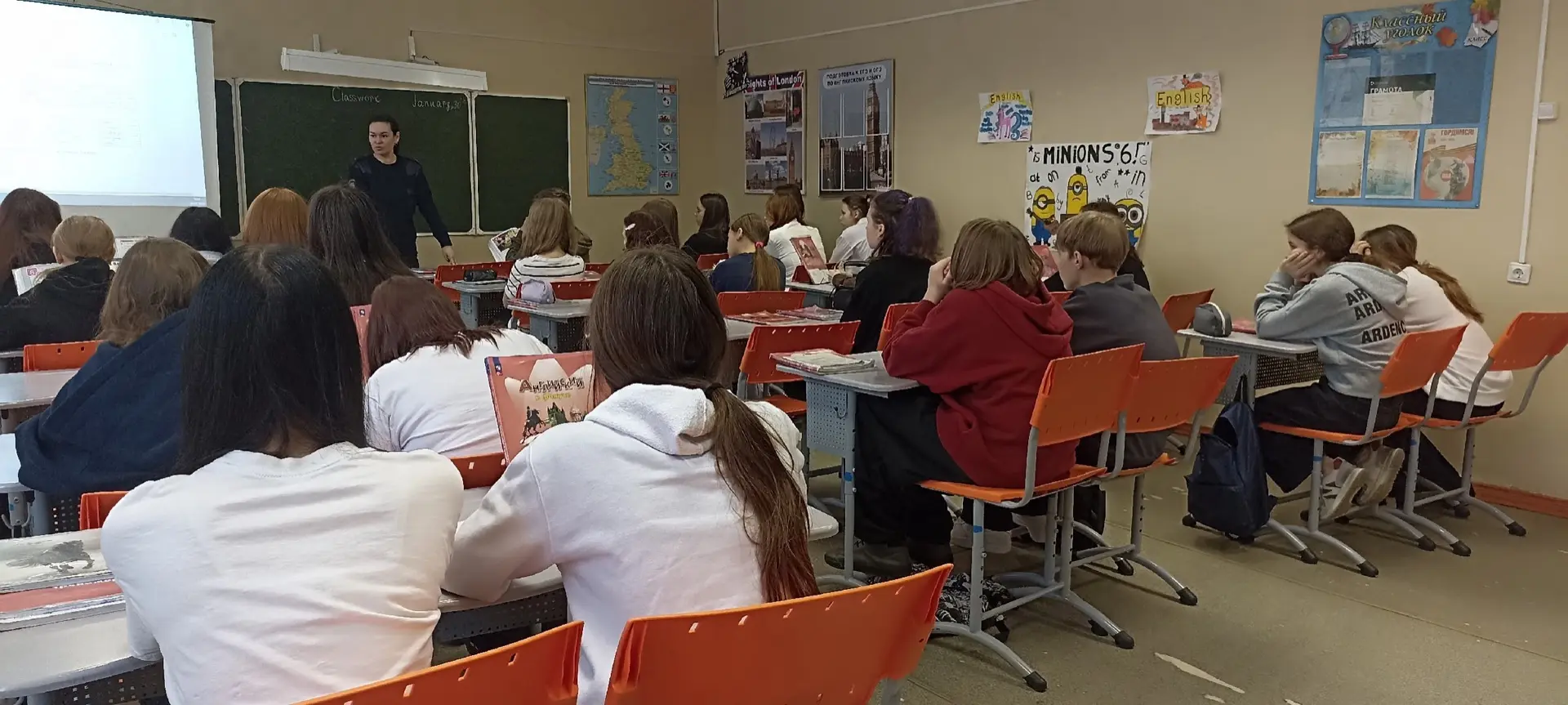 Повышаем безопасность наших учеников в цифровом мире!  В рамках мероприятий, направленных на повышен